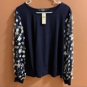 NWT Eva Franco Navy blue top with daisy sleeves size XL